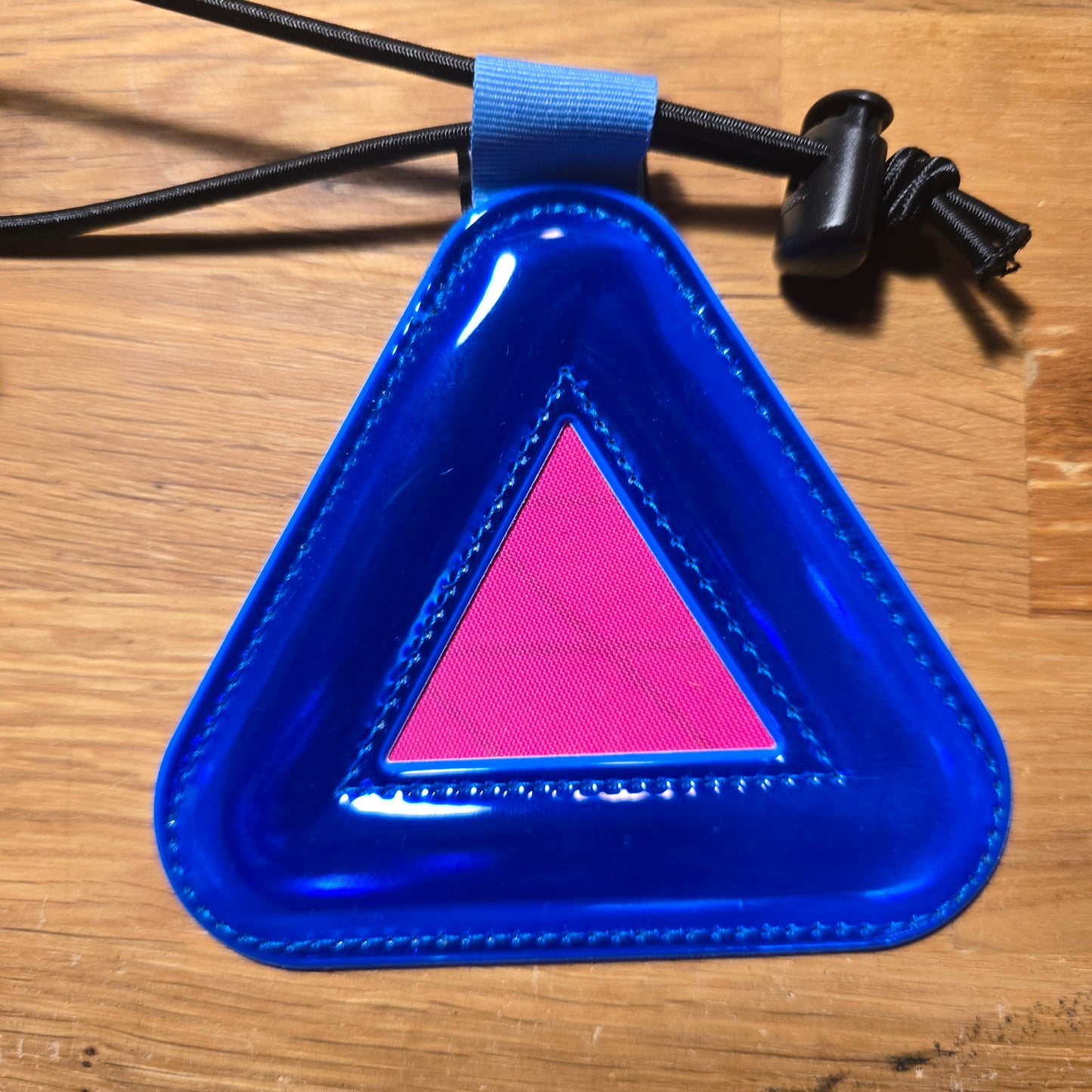 BLUE LUG Triangle Reflector