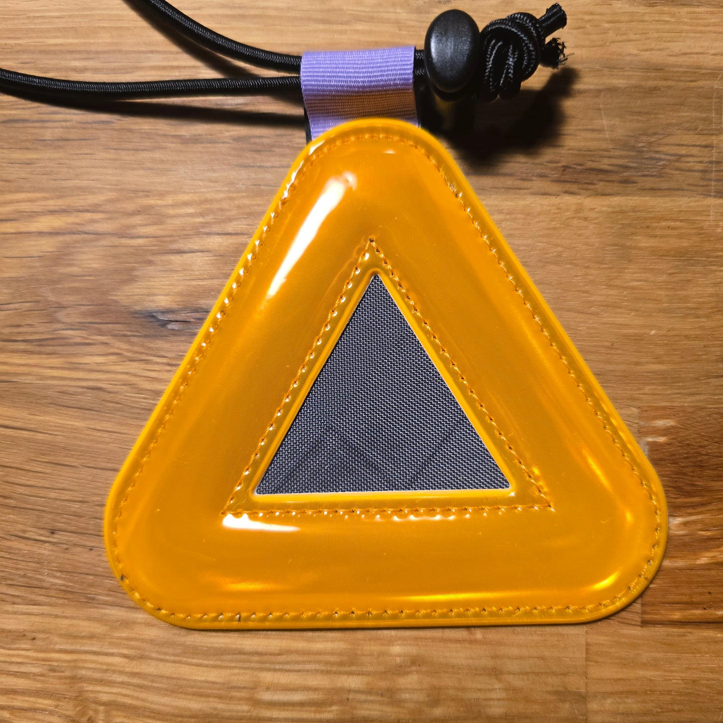 BLUE LUG Triangle Reflector